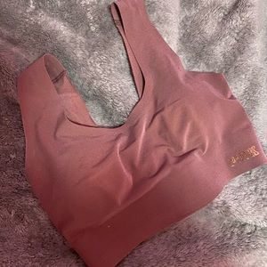 PINK Victoria’s Secret sports bra